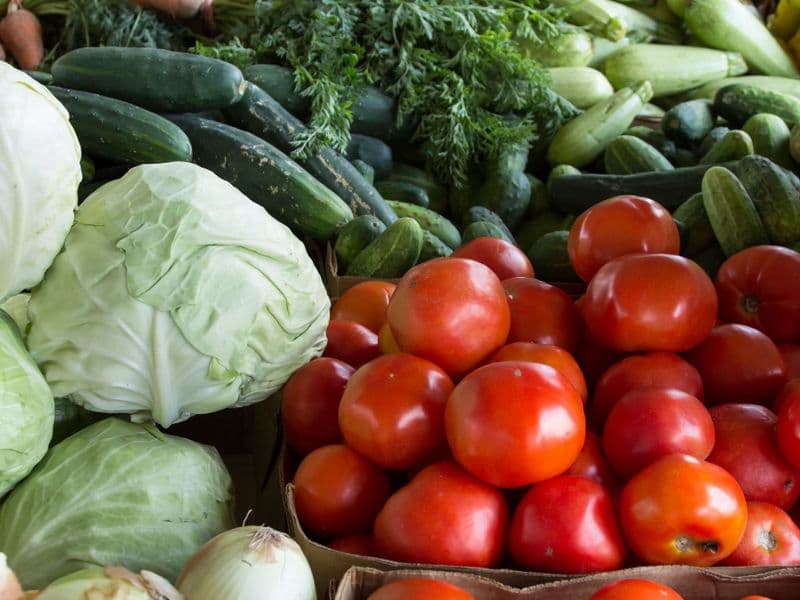 Fresh market vegetables